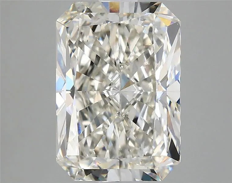 3.47ct Radiant Lab Grown Diamond (Colour H, Clarity VS1, IGI)