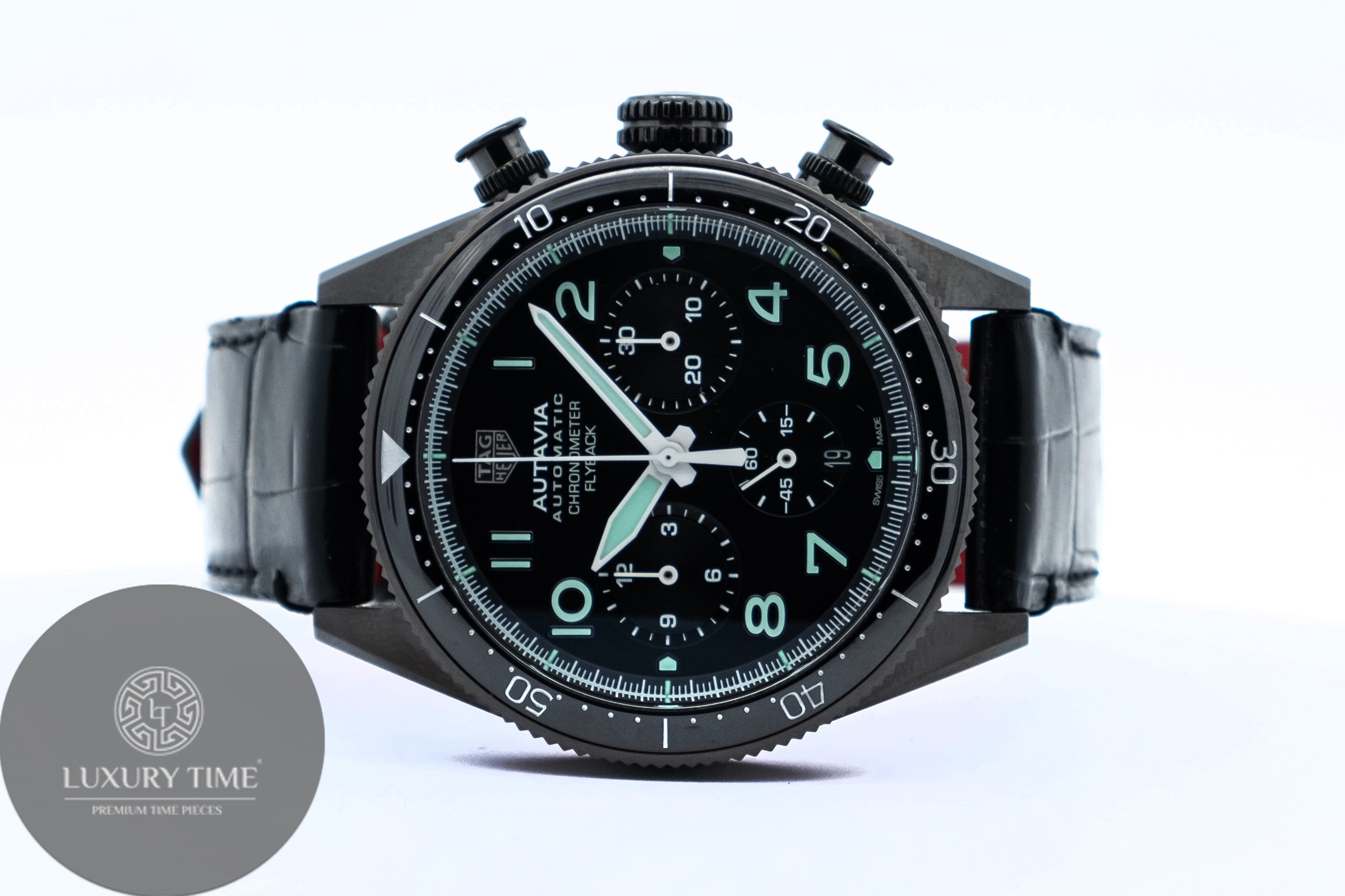 Autavia vs outlet speedmaster