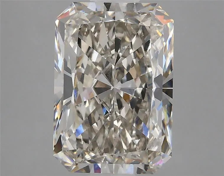 3.29ct Radiant Lab Grown Diamond (Colour H, Clarity VS2, IGI)