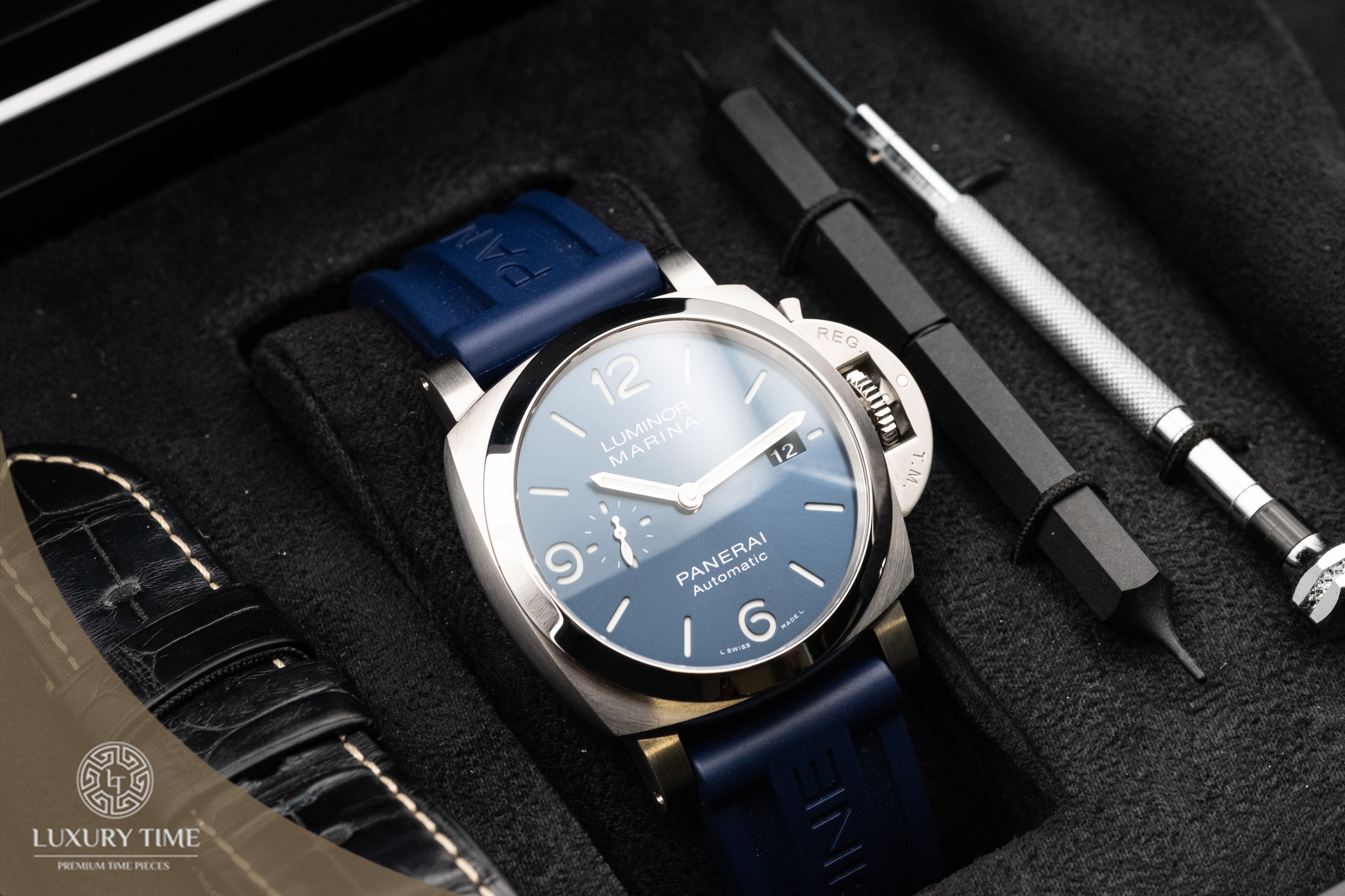 Panerai Luminor Marina 44mm Men's Watch